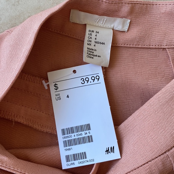 H&M Pink Shorts - Picture 3 of 3